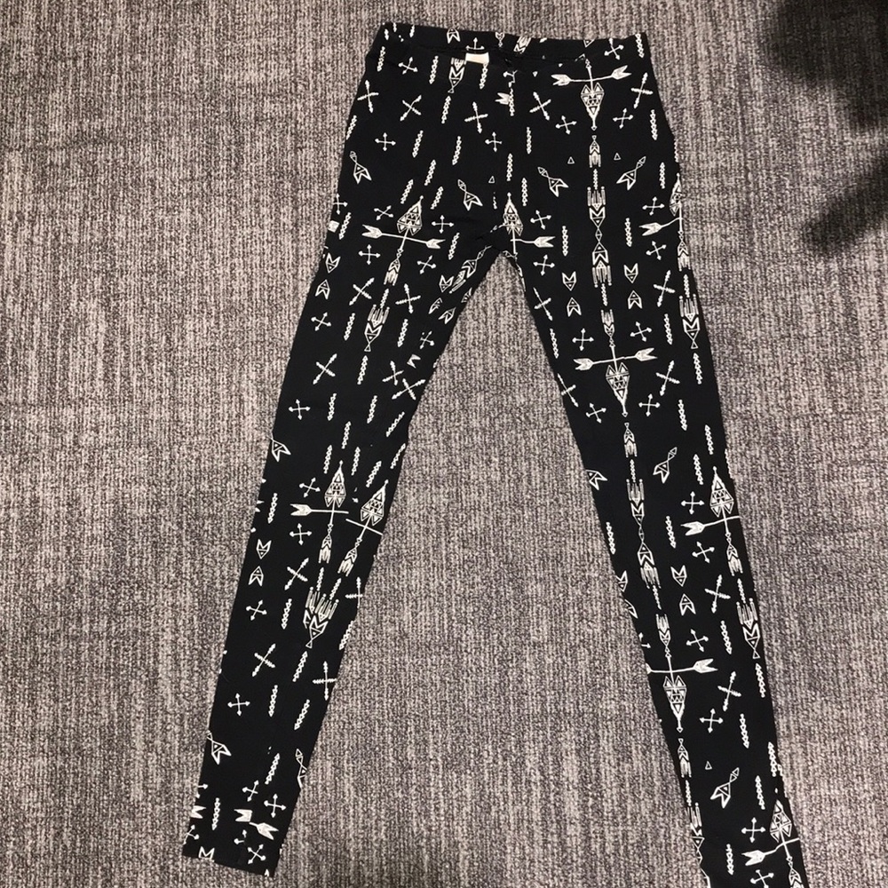 Decree Black Leggings